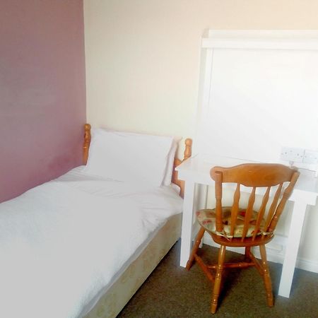 Avondale Accommodation Леттеркенни Номер фото