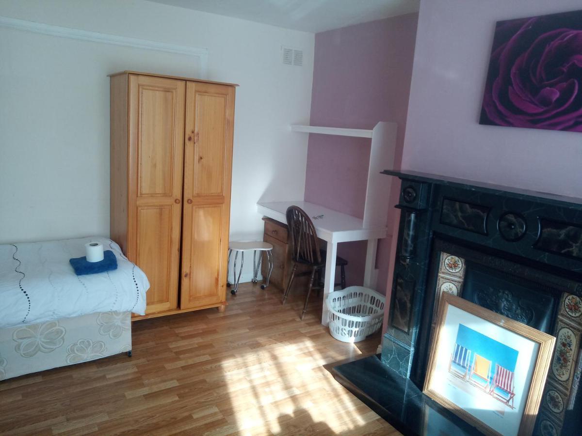 Avondale Accommodation Леттеркенни Экстерьер фото