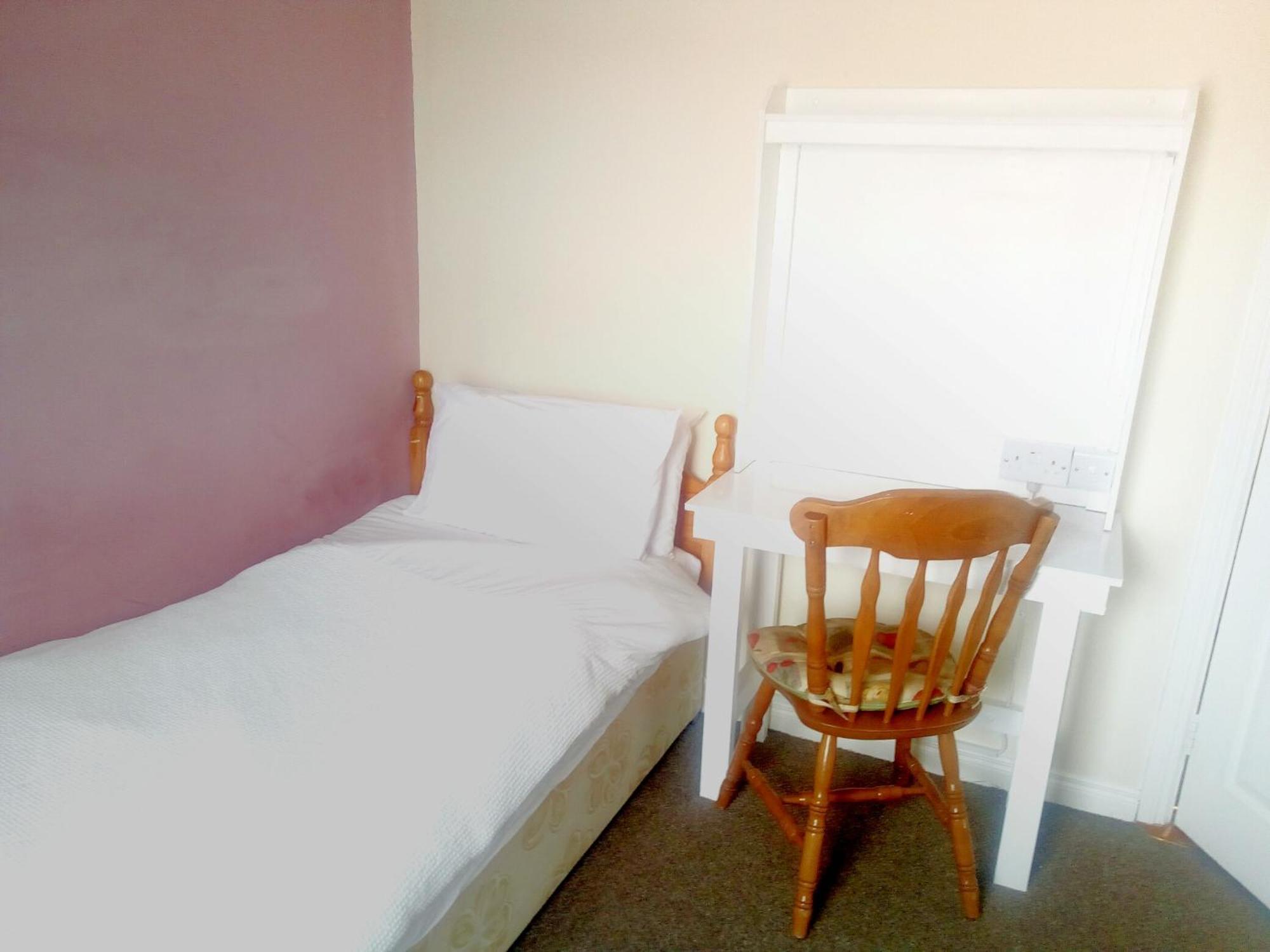 Avondale Accommodation Леттеркенни Номер фото
